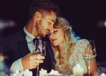 Ove žene znaju kako da sačuvaju brak: 6 razloga koji otkrivaju zašto je to tako!